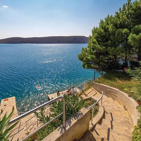 2 Bedroom Lovely In *